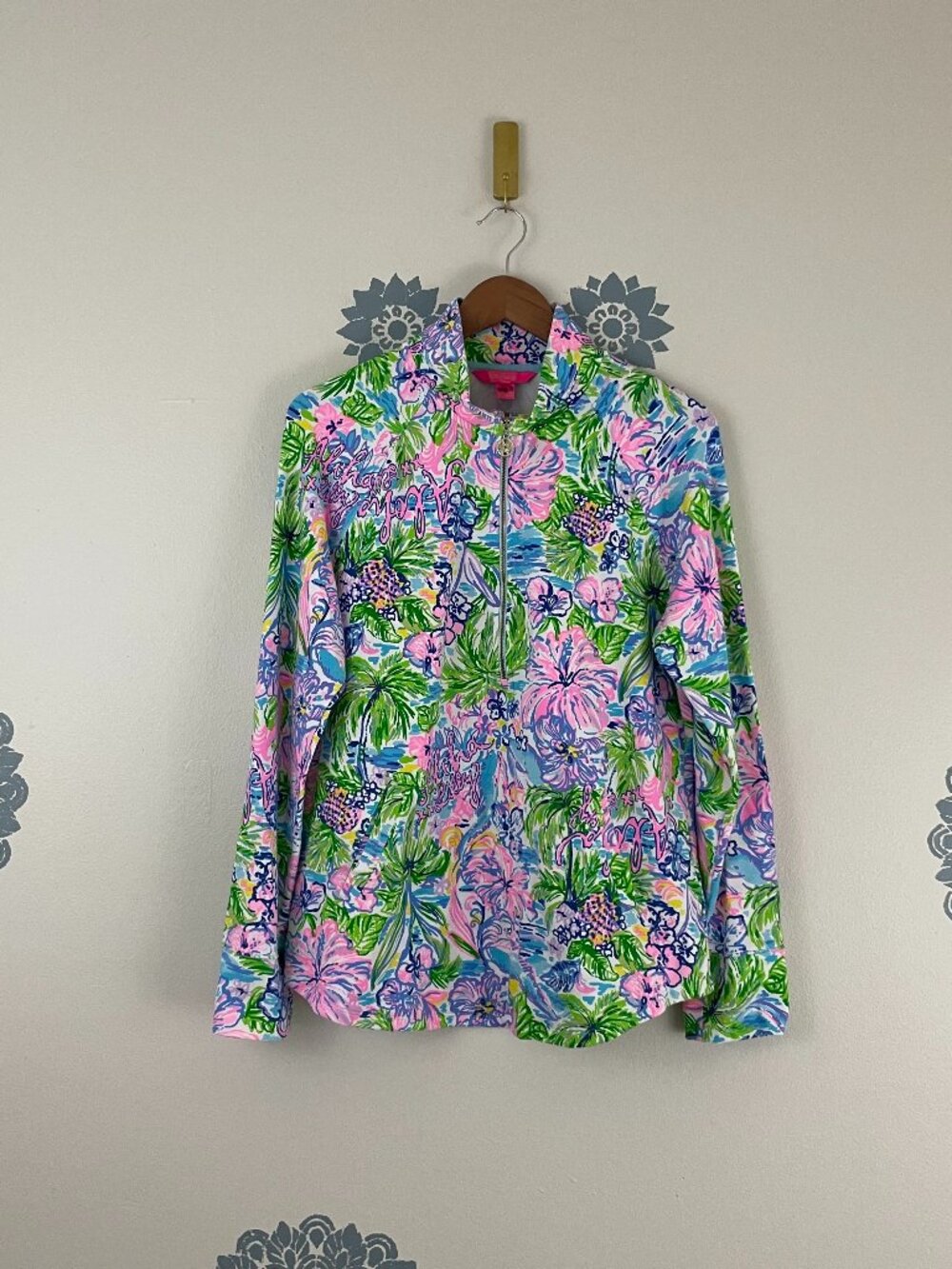 Lilly Pulitzer UPF 50+ Skipper Popover in Aloha Lilly Loves Hawaii Size Large